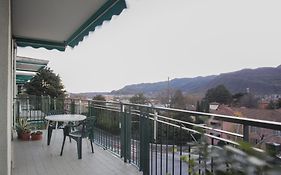 Lago Di Lecco - Parcheggio Gratuito - Stazione Ferroviaria